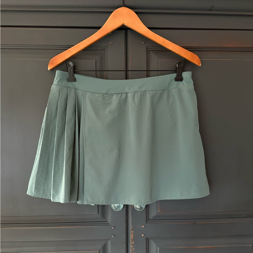 Avia Teal Mini Skirt with Pleats